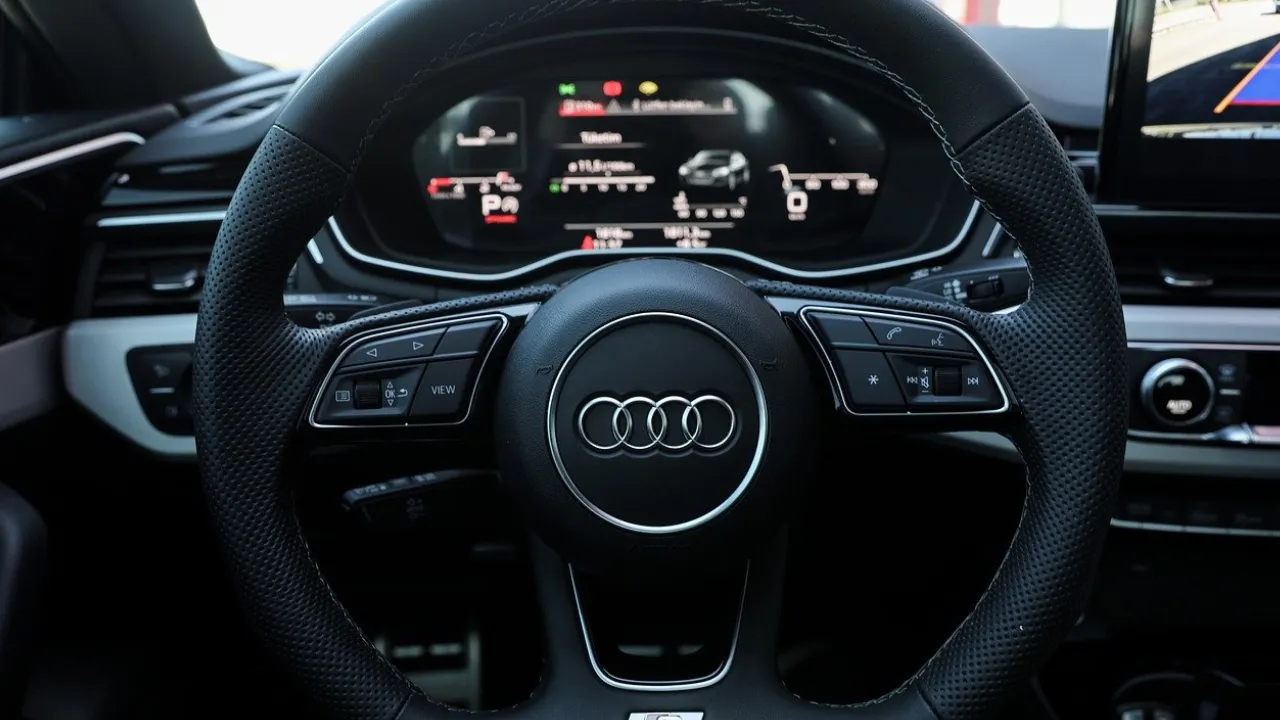 Czarna skrzynka w samochodzie. Jak działa system EDR i co warto o nim wiedzieć?